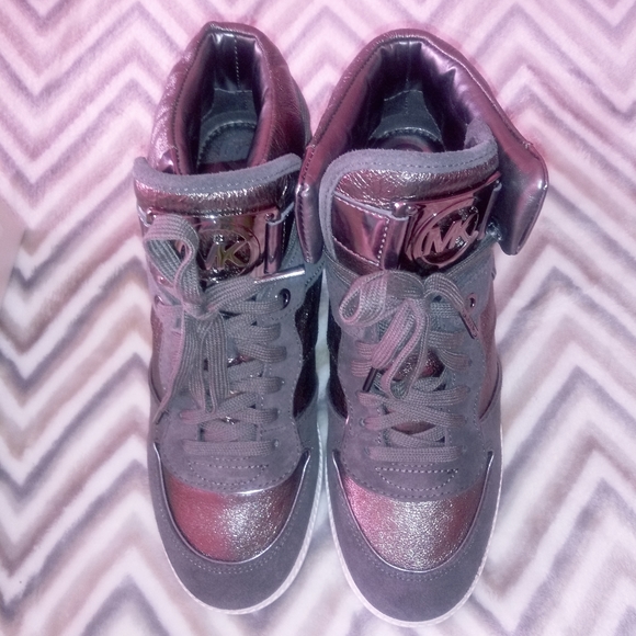 Michael Kors Nikko Wedge High Top Sneaker - Picture 3 of 9